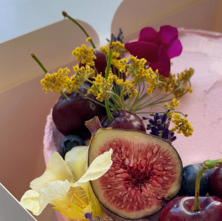 Pink Peach Cake - Celebration Cake with Seasonal Fruits & Edible Flowers